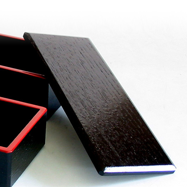 木製二段弁当箱 黒渕朱 木のランチボックス
